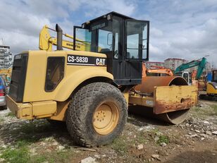 дорожный каток Caterpillar CS583D