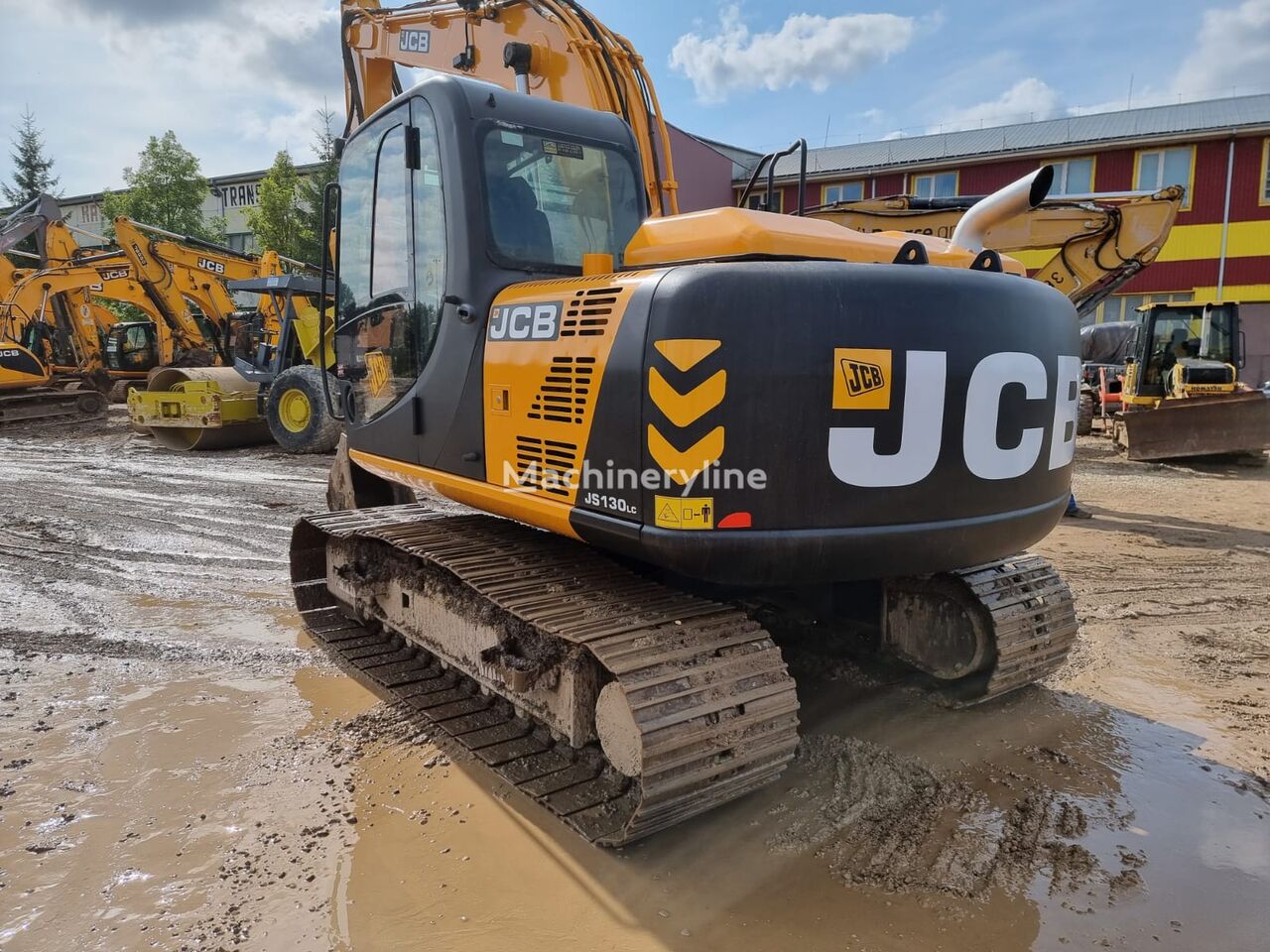 гусеничный экскаватор JCB JS130LC