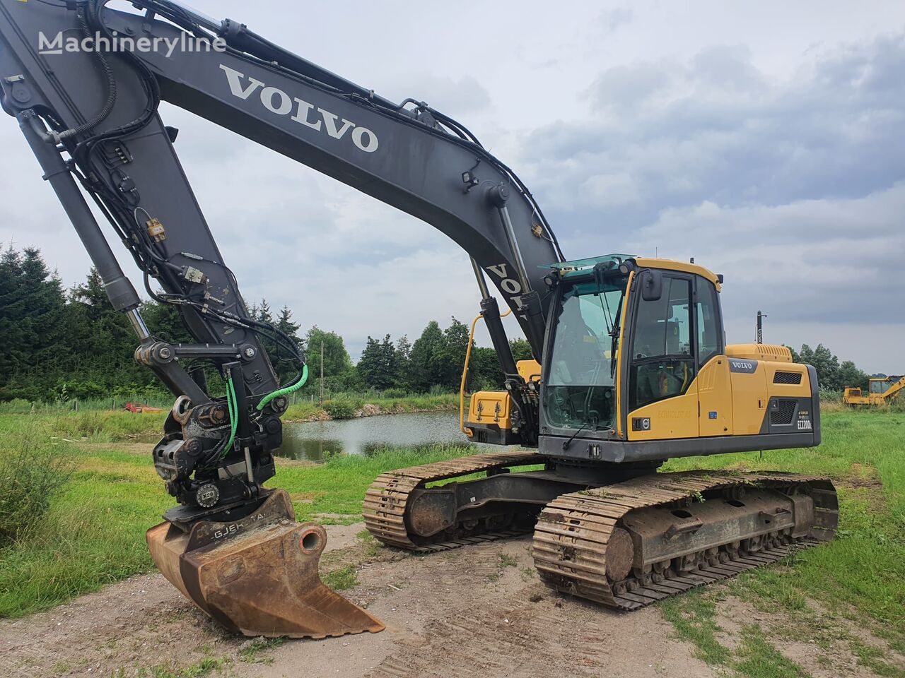 Экскаватор volvo ec210